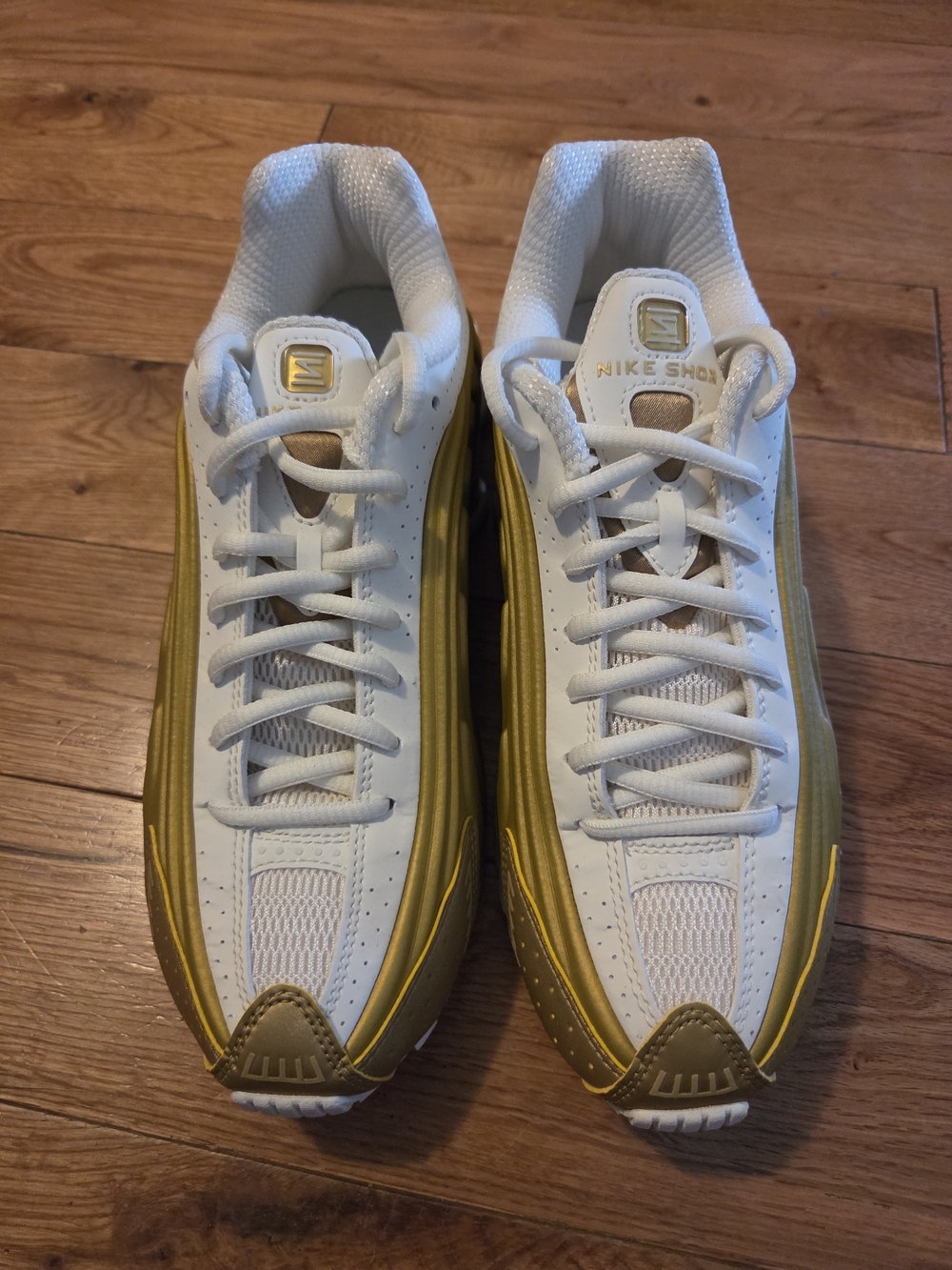 Nike Shox R4 - Picture 2 of 4